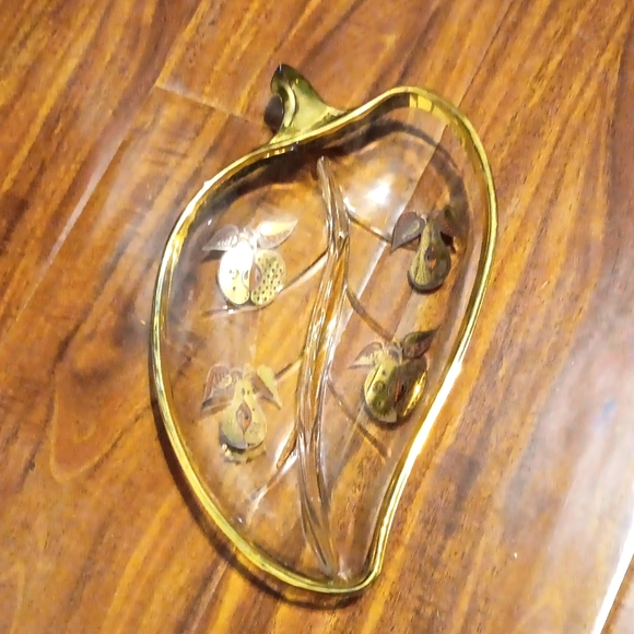 Georges Briard leaf shape, fruit, with real gold trim Mid Century serving dish - Picture 1 of 6